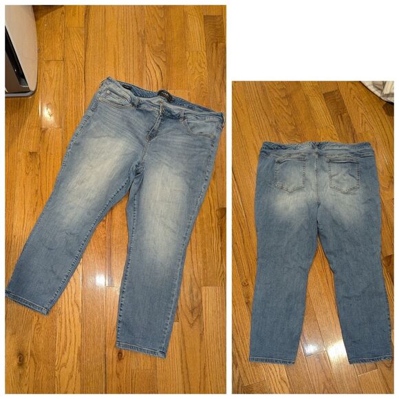 Torrid Size 22 Premium Skinny Jeans 25" Inseam (V18) - Picture 1 of 6